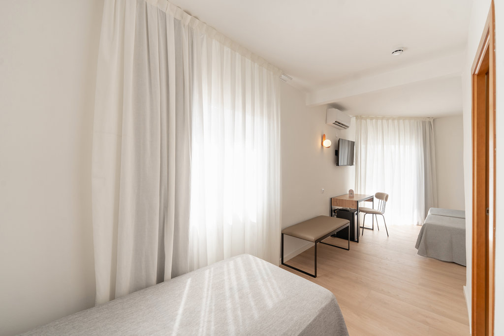 Habitación Triple con Terraza