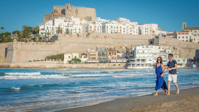 Paseo de playa (pareja)