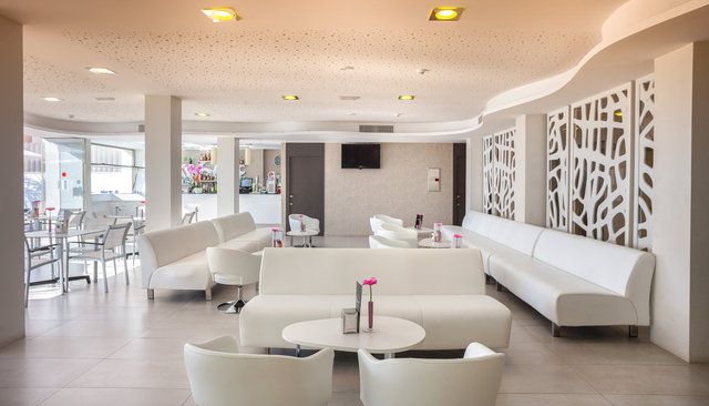 Salon interior