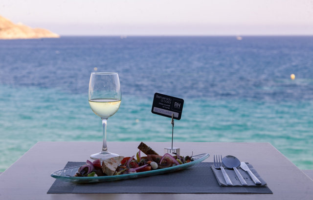 dvora-gastrobar-benidorm-comer-frente-al-mar
