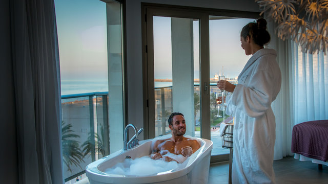 cava-bañera-hotel-rh-bayren-gandia